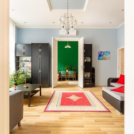 F24 Ferenc Apartment Budapest Luaran gambar