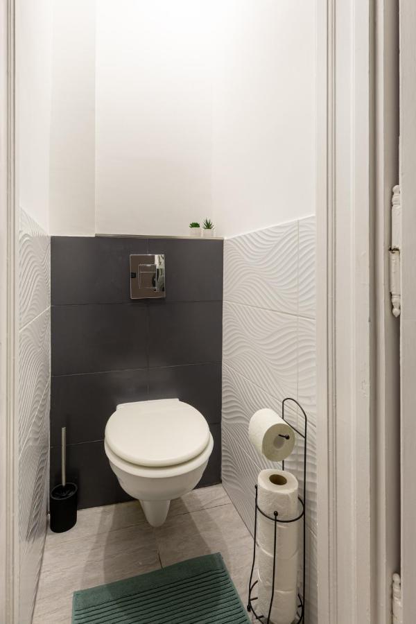 F24 Ferenc Apartment Budapest Luaran gambar
